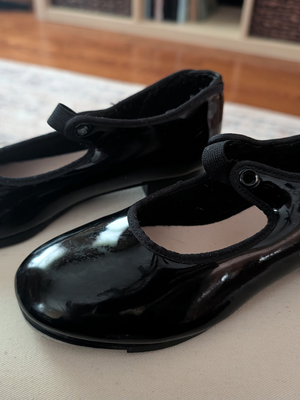 Capezio Black Tele Tone Tap Shoes, Size 2